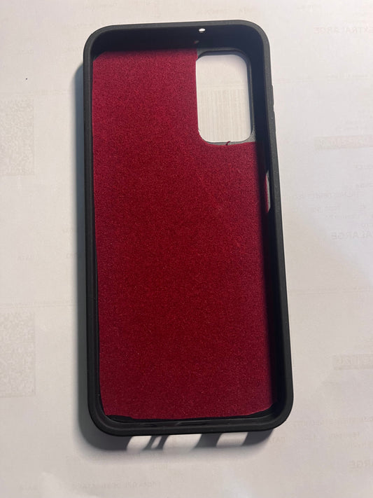 Aggiungi il Velluto Rosso interno alla  Cover